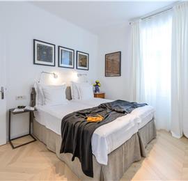 4 Bedroom Villa with Pool in Dubrovnik City, sleeps 8